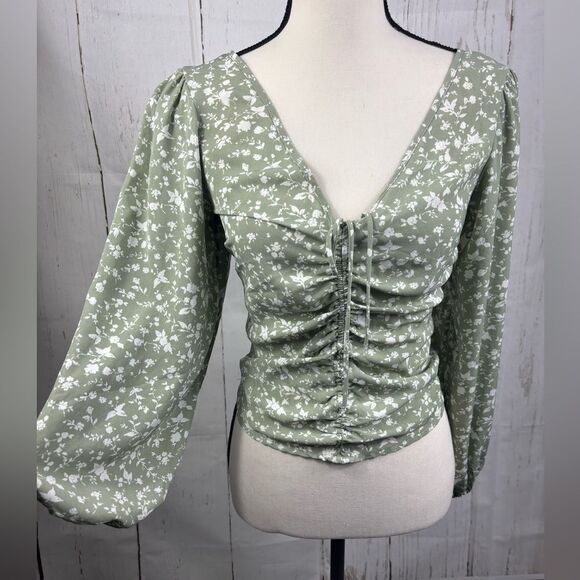 Abercrombie & Fitch Sage Green Floral Blouse Top Ruched Front Elastic Back - Picture 1 of 10